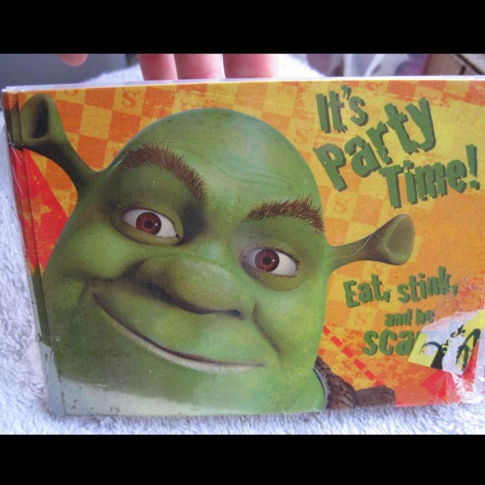 Shrek Hallmark Invitations It's Party Time! Eat, Stink, & Be Scary 2004 Birthday